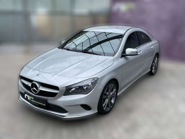 Mercedes-Benz CLA 200 Urban DCT Navi AgilityControl SH Assist