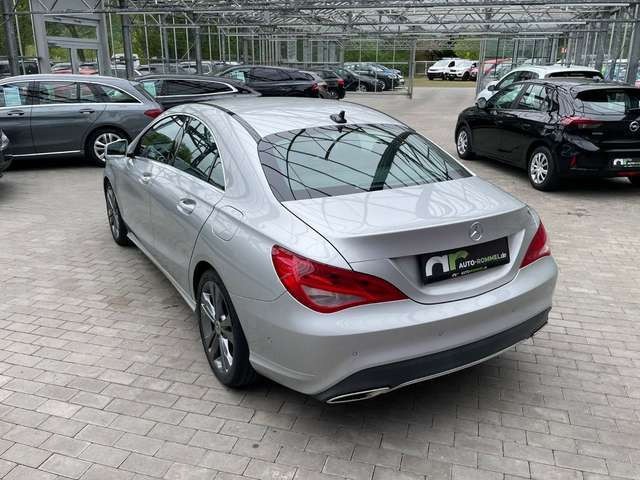 Mercedes-Benz CLA 200 Urban DCT Navi AgilityControl SH Assist