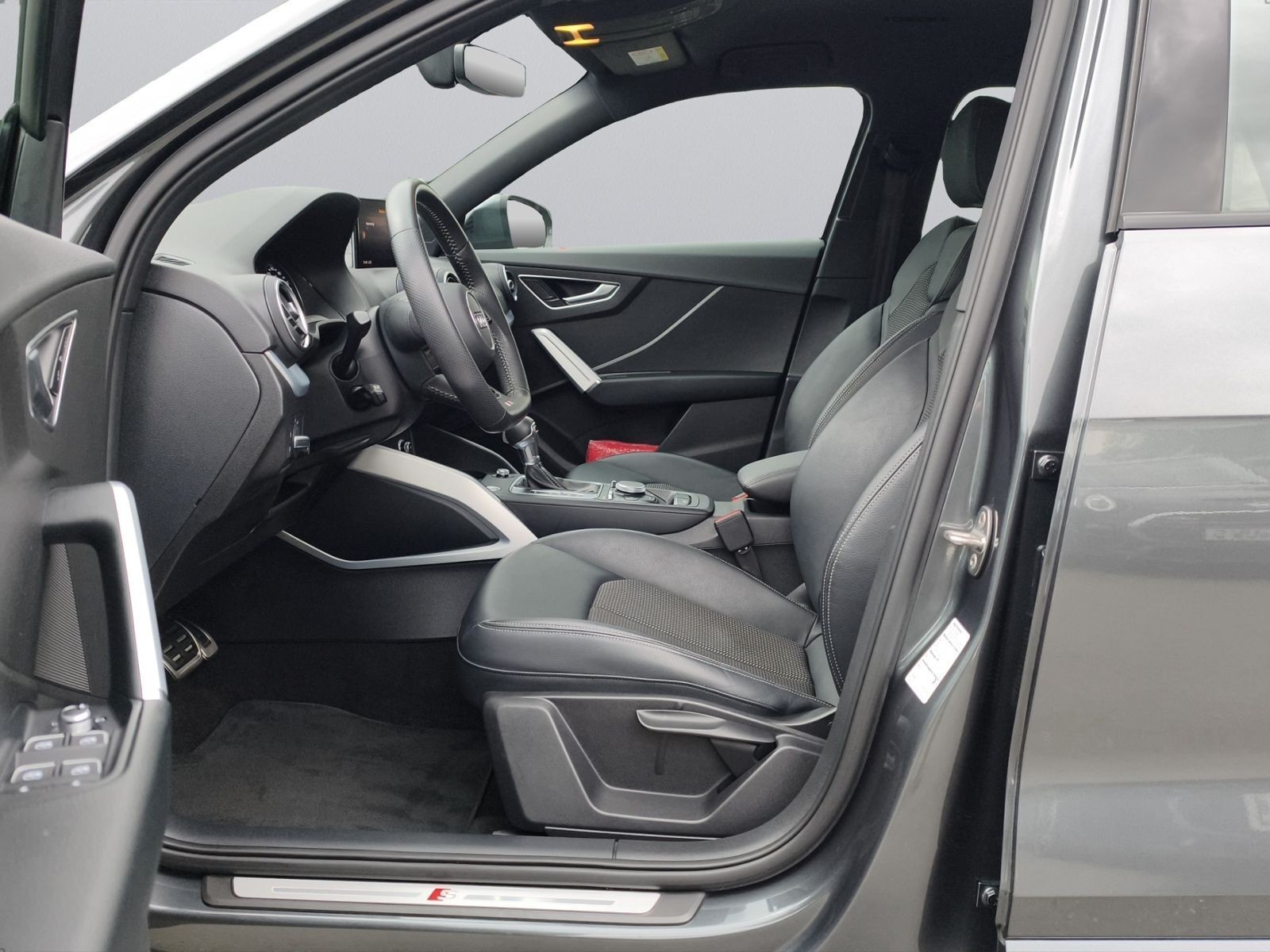 Audi Q2 35 TFSI Aut. sport S-Line/LED/Navi/18
