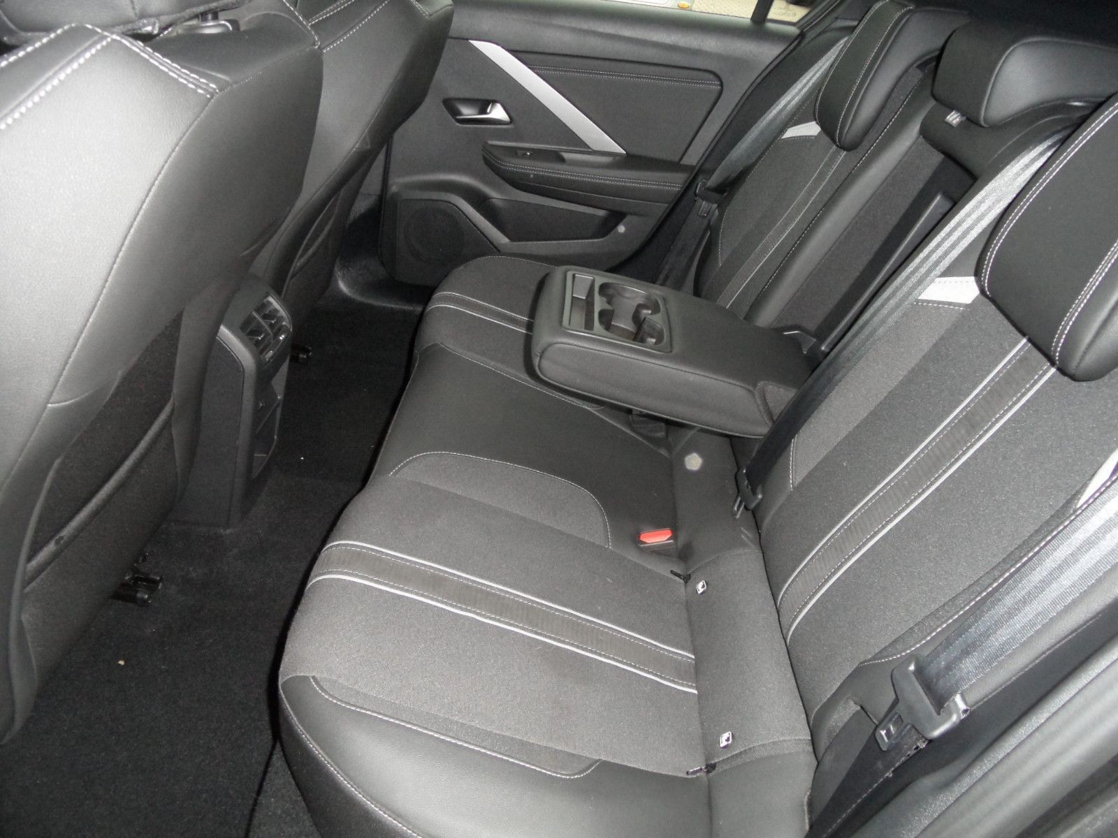 Opel Astra L 1,2 Lim. GS+360°Cam+Sitzhzg+Navi+AHK+AT