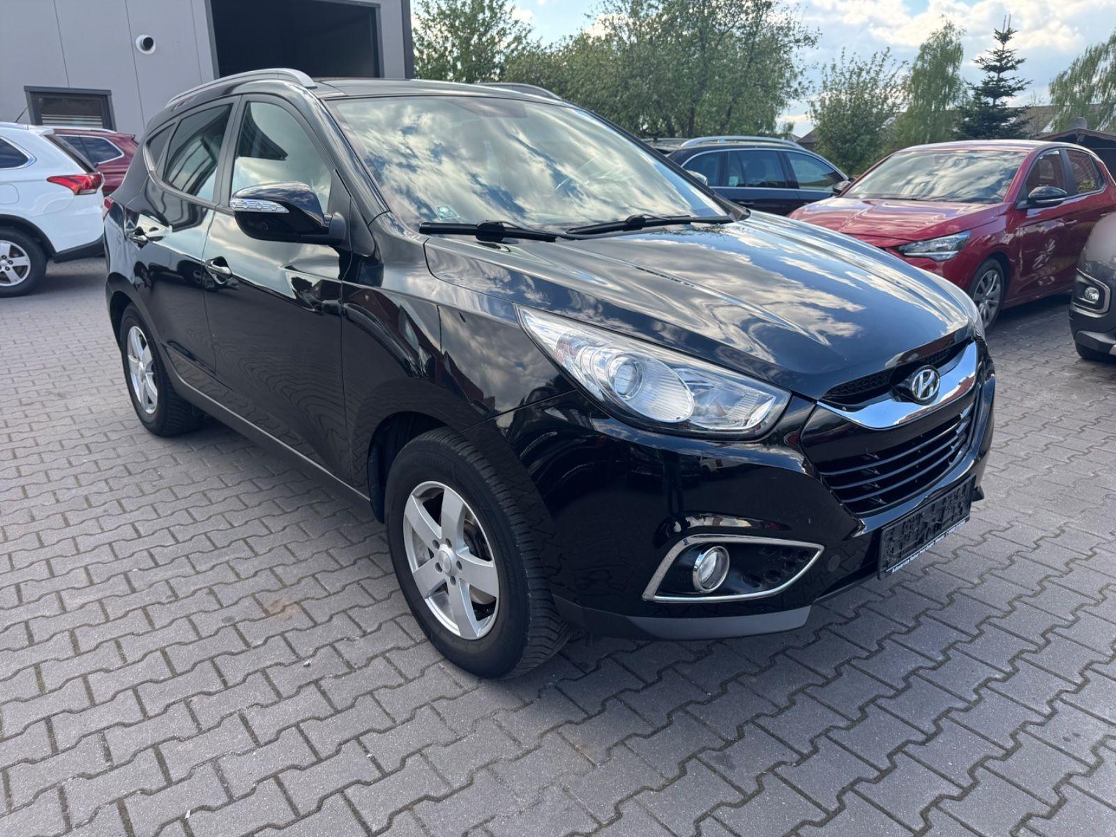 Hyundai ix35 Style2WD KlimaNavi PDC Kamera SHZ Temp AHK