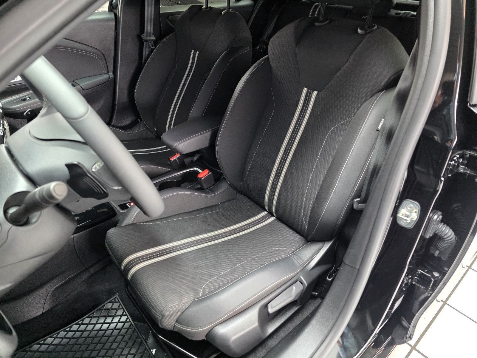 Opel Corsa F GS Automatik ,Navi,SHZ,RFK,Allwetter