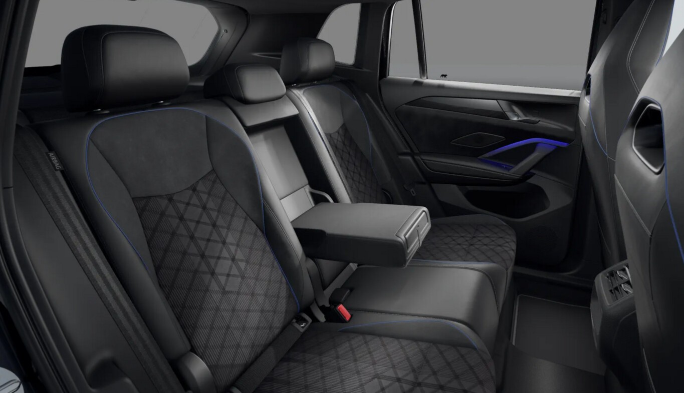 Volkswagen Tiguan R-Line Pano BlackP Nav Matrix LM19Z 360°