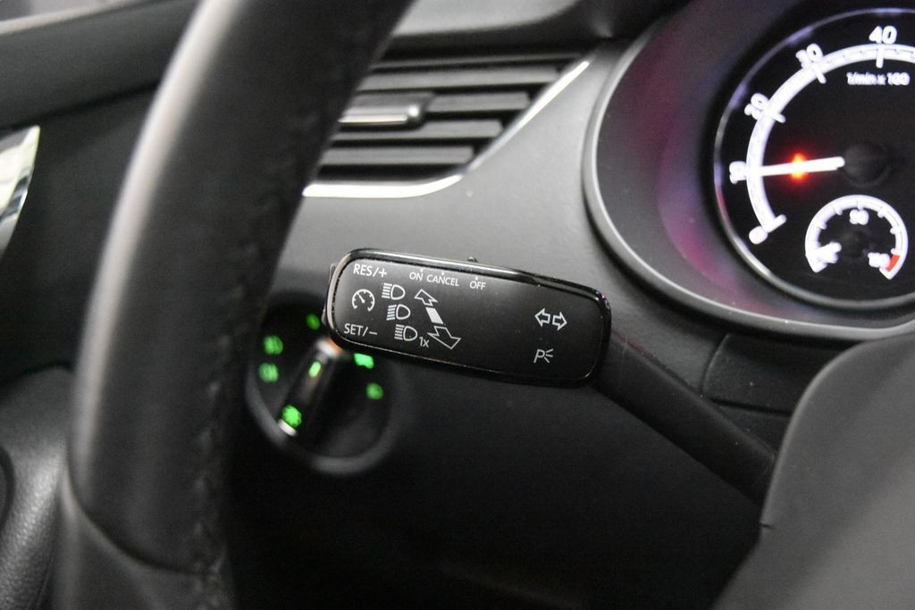 Skoda Octavia Combi Soleil LED AppNavi Tempo PDC AHK