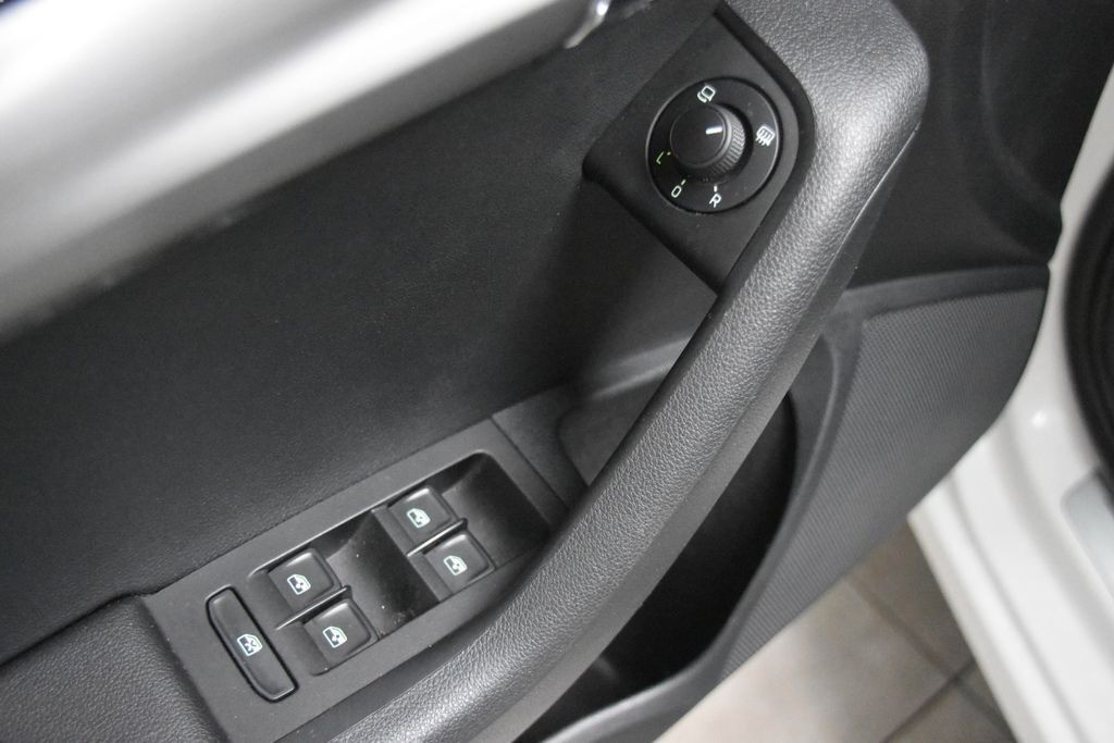 Skoda Octavia Combi Soleil LED AppNavi Tempo PDC AHK