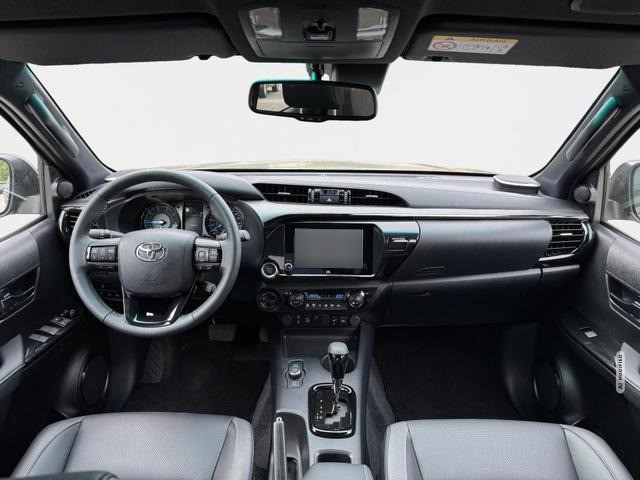 Toyota Hilux INVINCIBLE Double Cab 2.8 D-4D 4x4 Lede...
