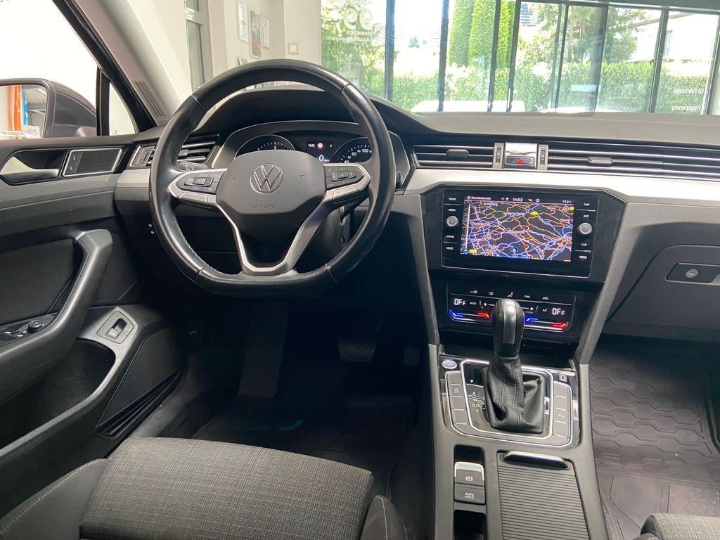 Volkswagen Passat Variant Passat Navi 3Z-Klima APPconenct ACC PDC AHK LED