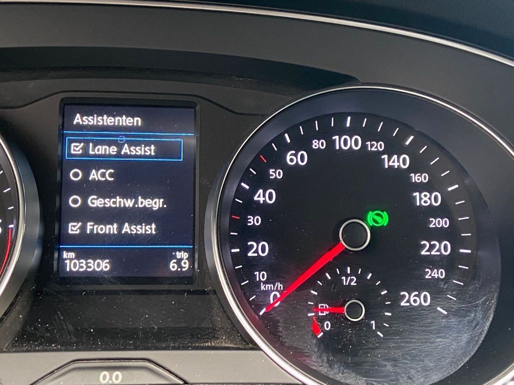 Volkswagen Passat Variant Passat Navi 3Z-Klima APPconenct ACC PDC AHK LED