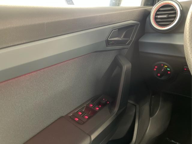Seat Ibiza Facelift Style 95PS Kamera+ACC+GV5+App-...