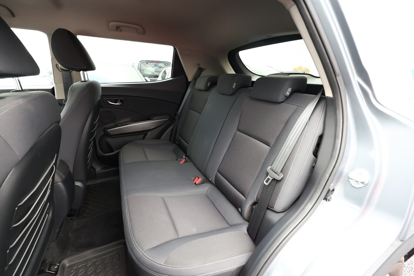 Ssangyong Tivoli 1.5 T-GDI 163 Aut. Onyx Kam SHZ Temp LM16