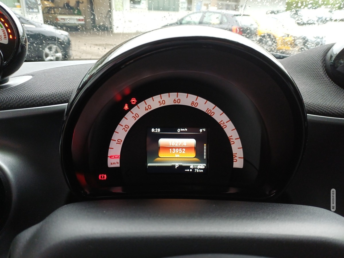 Smart ForTwo EQ cabrio*EXCLUSIVE*22kW*CAM*MEDIA*ALLW*LED*SHZ*