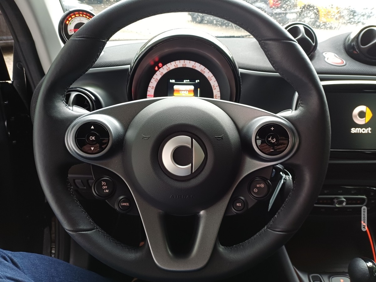Smart ForTwo EQ cabrio*EXCLUSIVE*22kW*CAM*MEDIA*ALLW*LED*SHZ*
