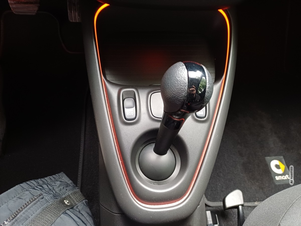 Smart ForTwo EQ cabrio*EXCLUSIVE*22kW*CAM*MEDIA*ALLW*LED*SHZ*