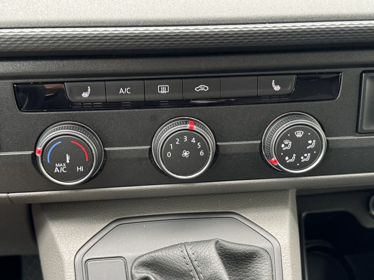 Volkswagen T6 Kombi T6.1 Kombi 2.0 TDI L1H1 9-Sitzer Automatik