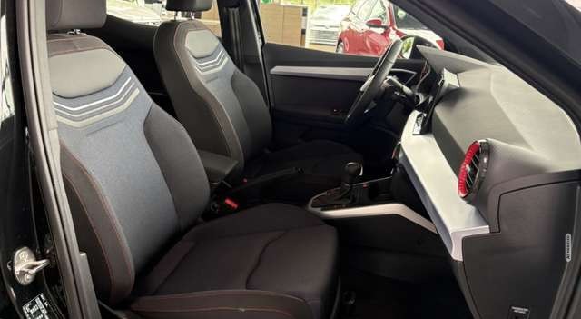 Seat Arona FR DSG Navi AHK Kamera Voll-LED ACC SitzHZG CarPla