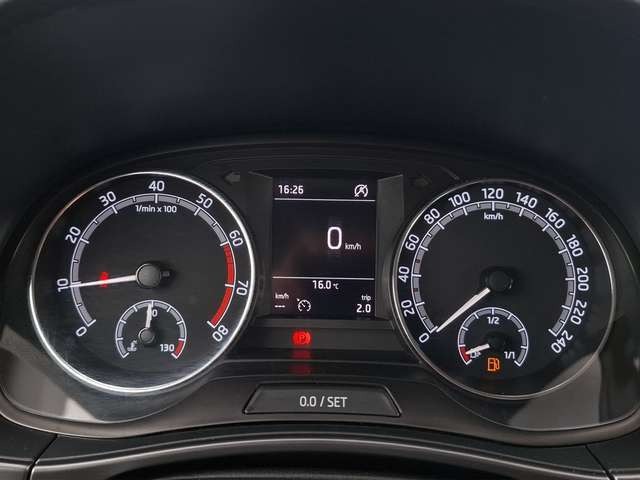 Skoda Fabia Combi 1.0 TSI Soleil KLIMA / AHK / SITZHEIZUNG / A