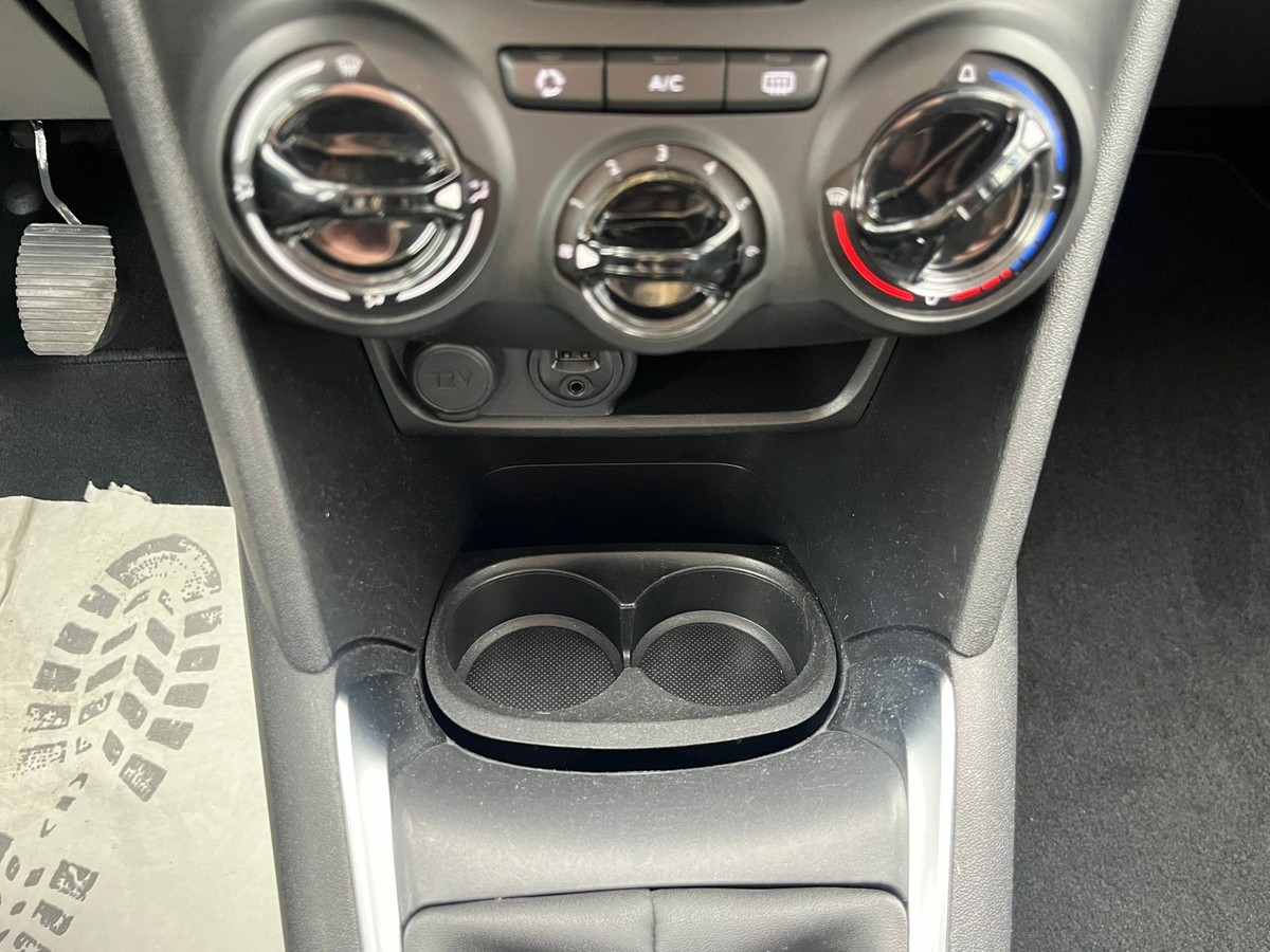 Peugeot 208 1.2 PureTech 82 Active *1.Hand*