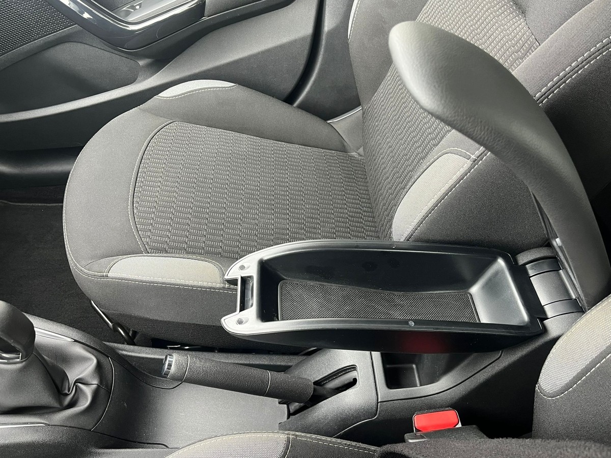 Peugeot 208 1.2 PureTech 82 Active *1.Hand*