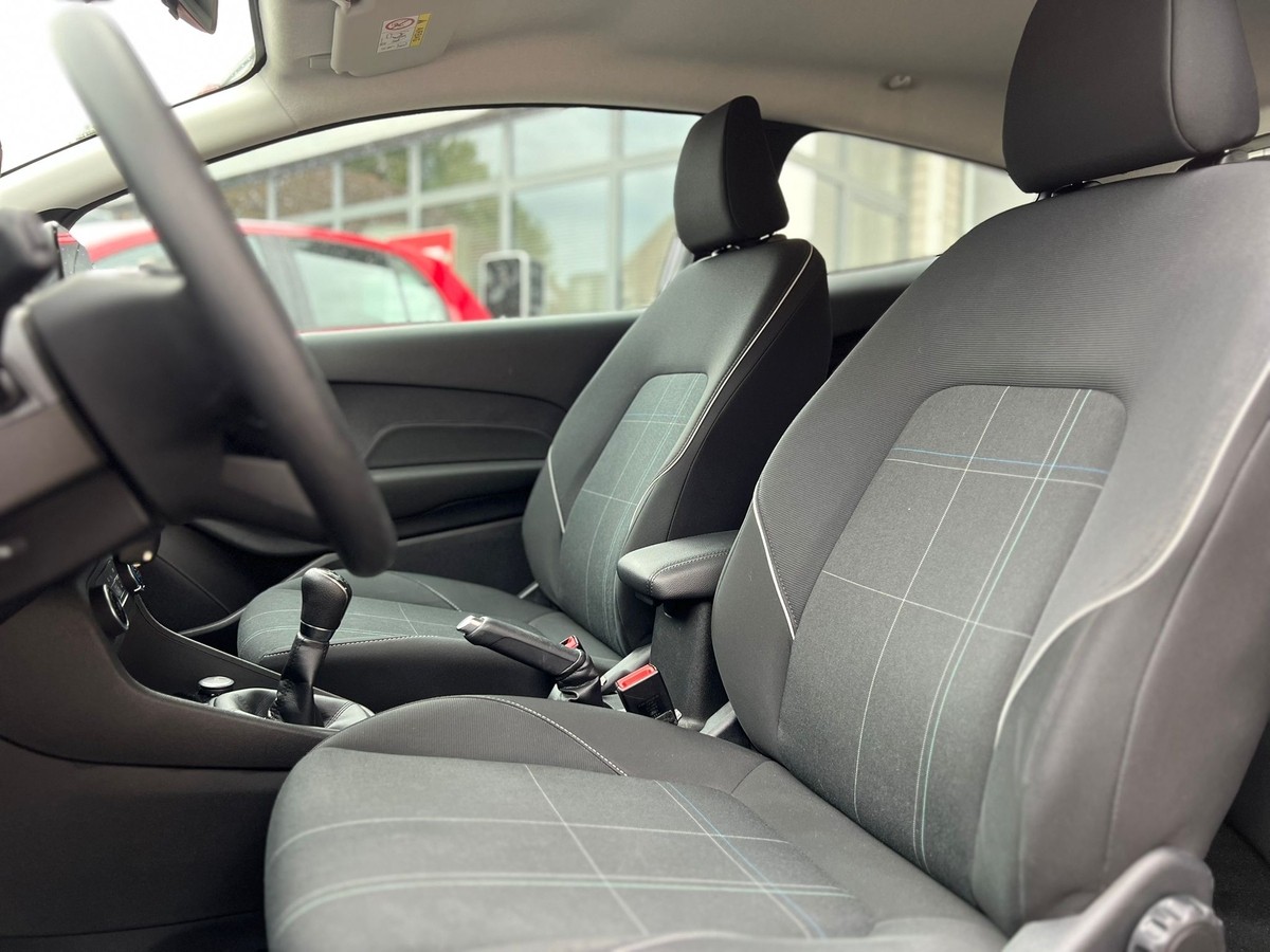 Ford Fiesta 1.1 Cool&Connect Klima - Tempobgr. - 8fach.be - PDCh.