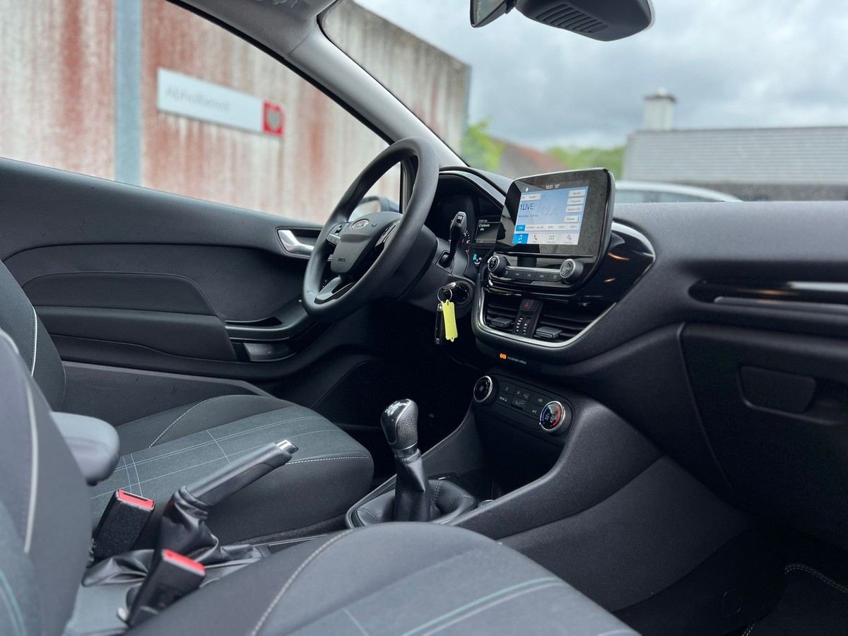 Ford Fiesta 1.1 Cool&Connect Klima - Tempobgr. - 8fach.be - PDCh.