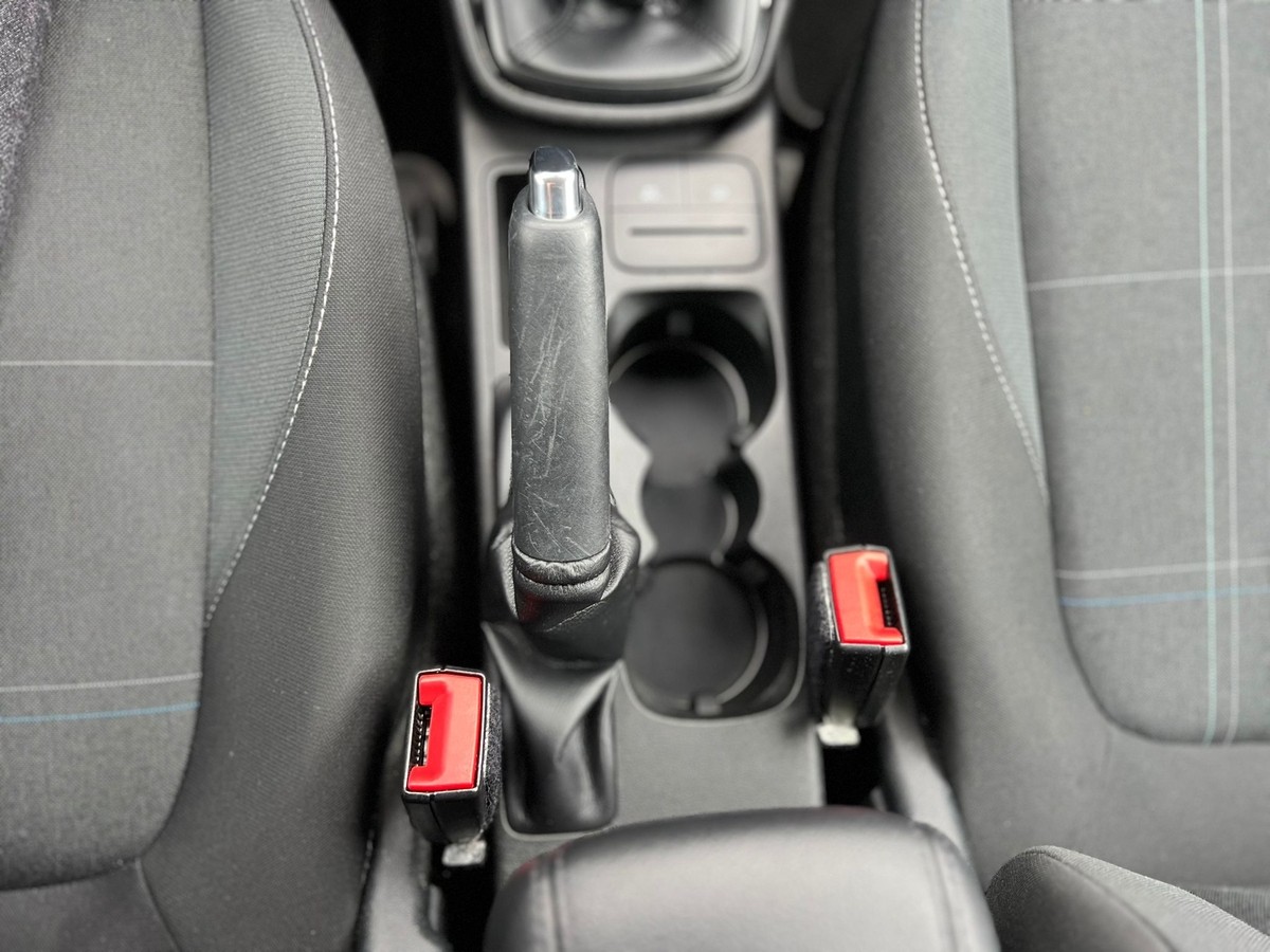 Ford Fiesta 1.1 Cool&Connect Klima - Tempobgr. - 8fach.be - PDCh.
