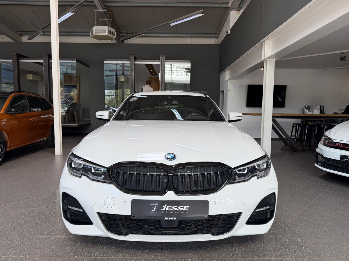 BMW 330 e M Sport Shadow-Line LiveCockpit Prof. ACC R.Cam