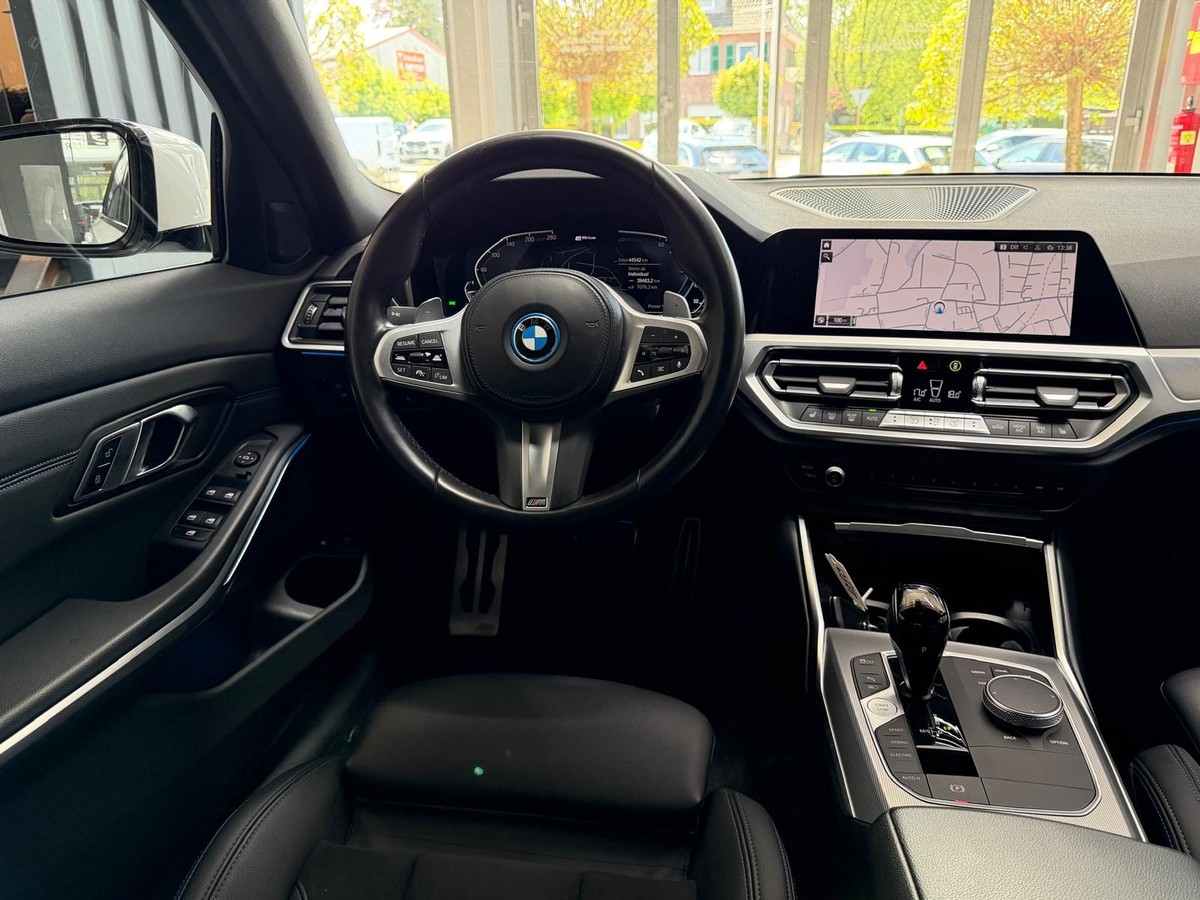 BMW 330 e M Sport Shadow-Line LiveCockpit Prof. ACC R.Cam
