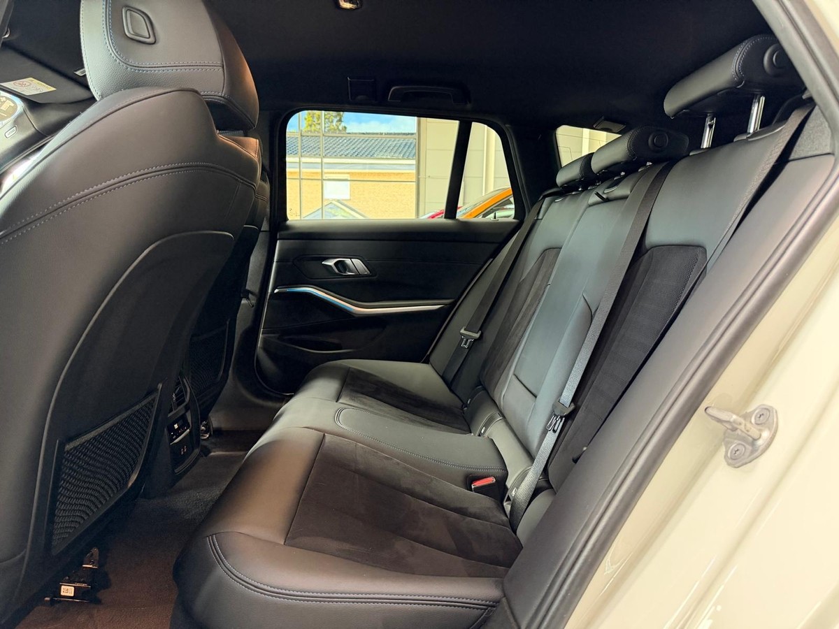 BMW 330 e M Sport Shadow-Line LiveCockpit Prof. ACC R.Cam