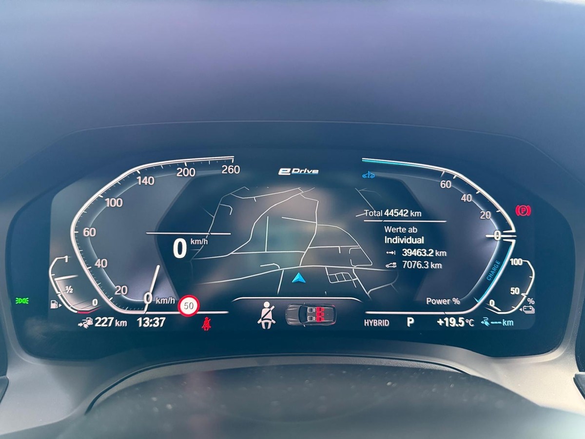BMW 330 e M Sport Shadow-Line LiveCockpit Prof. ACC R.Cam