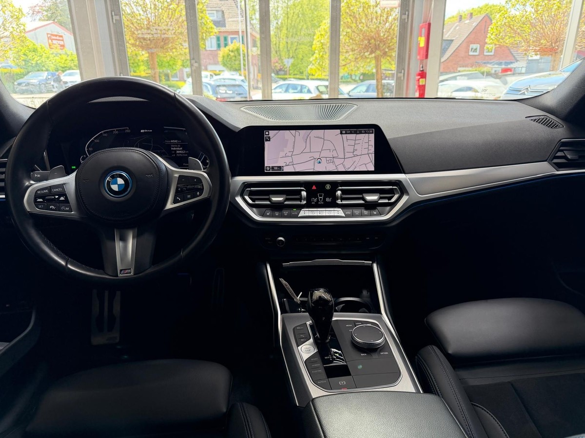 BMW 330 e M Sport Shadow-Line LiveCockpit Prof. ACC R.Cam