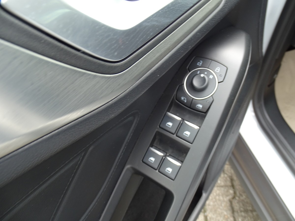 Ford Focus 1.5 EcoBlue Turnier Titanium Automatik