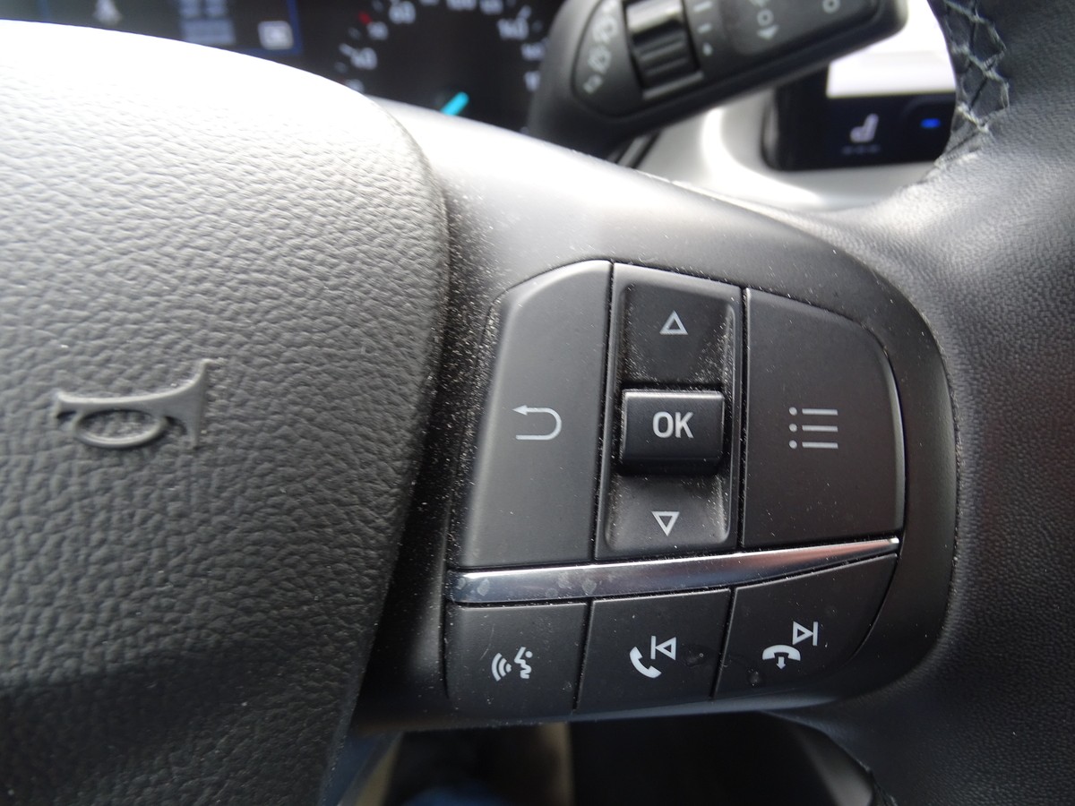 Ford Focus 1.5 EcoBlue Turnier Titanium Automatik