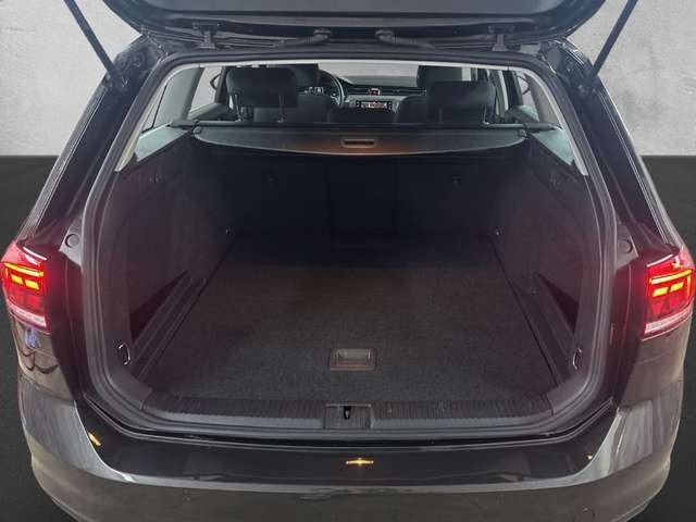 Volkswagen Passat 2.0TDI Business NAVI LED KAMERA CARPLAY