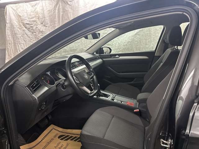 Volkswagen Passat 2.0TDI Business NAVI LED KAMERA CARPLAY