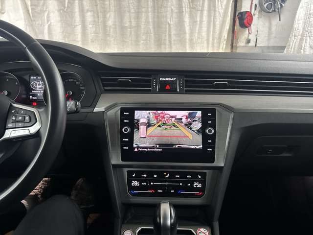 Volkswagen Passat 2.0TDI Business NAVI LED KAMERA CARPLAY