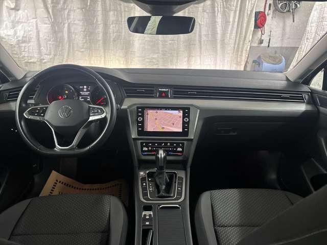 Volkswagen Passat 2.0TDI Business NAVI LED KAMERA CARPLAY