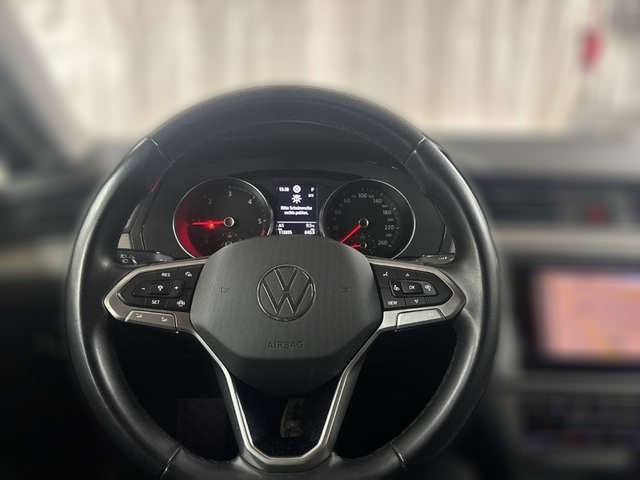 Volkswagen Passat 2.0TDI Business NAVI LED KAMERA CARPLAY