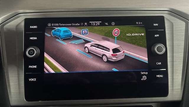 Volkswagen Passat 2.0TDI Business NAVI LED KAMERA CARPLAY
