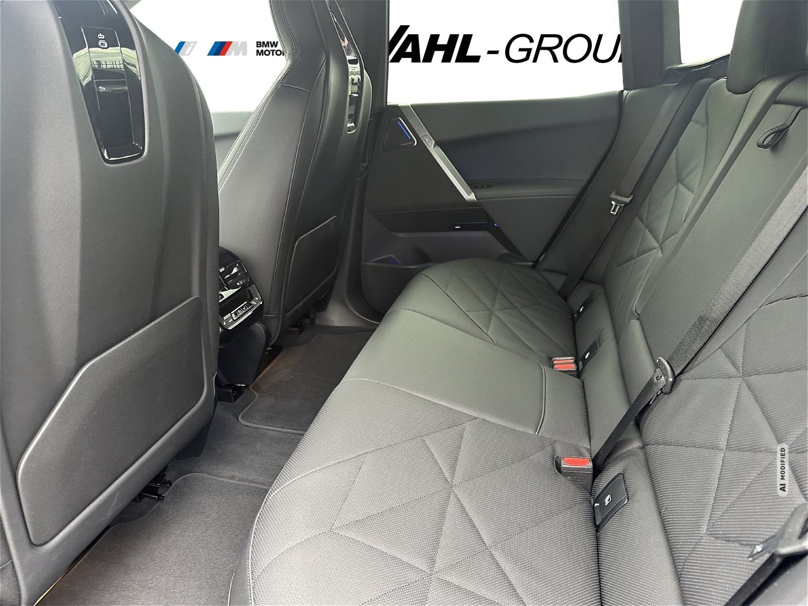 BMW iX LC PROF AHK SOFT-CLOSE LUFT LASER B&W