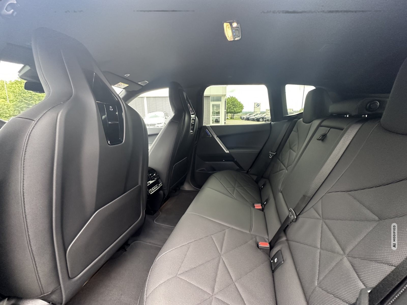 BMW iX LC PROF AHK SOFT-CLOSE LUFT LASER B&W