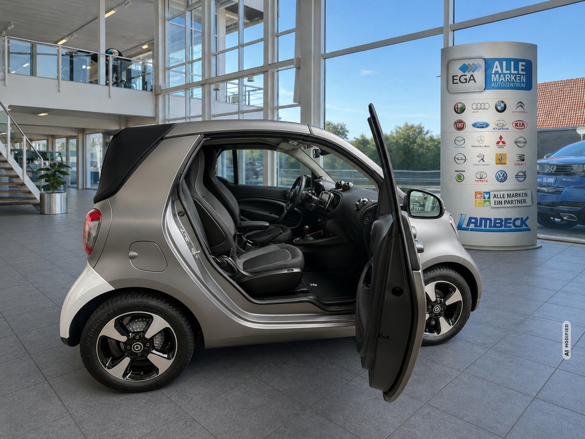 Smart ForTwo EQ cabrio*EXCLUSIVE*22kW*CAM*MEDIA*ALLW*LED*SHZ*