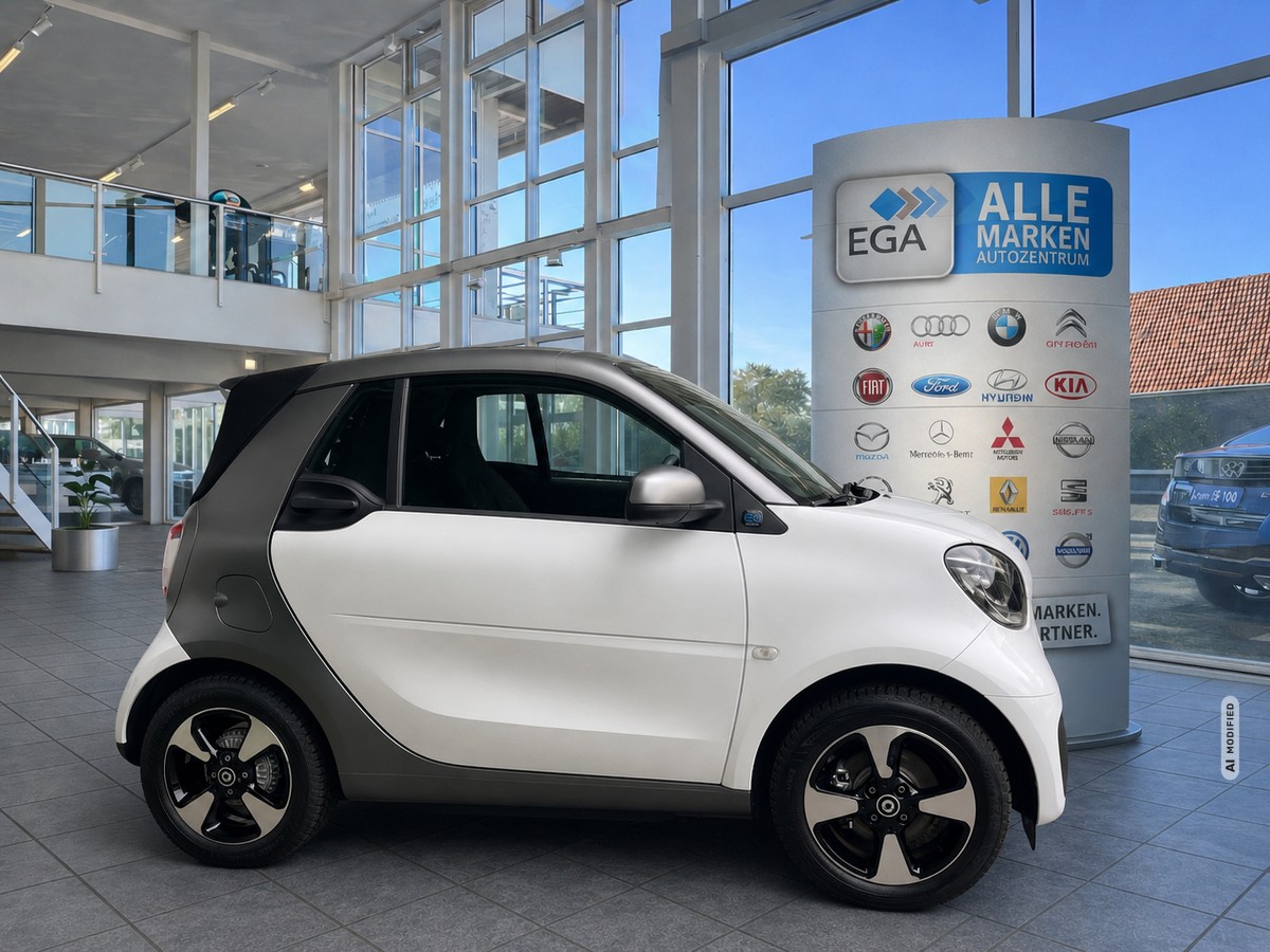 Smart ForTwo EQ cabrio*EXCLUSIVE*22kW*CAM*MEDIA*ALLW*LED*SHZ*