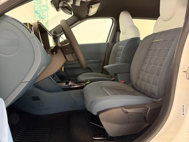 Fiat Grande Panda LA PRIMA HYBRID 1.2 eDCT 81kW (110PS) Klimaautomatik, Radio, DAB, N