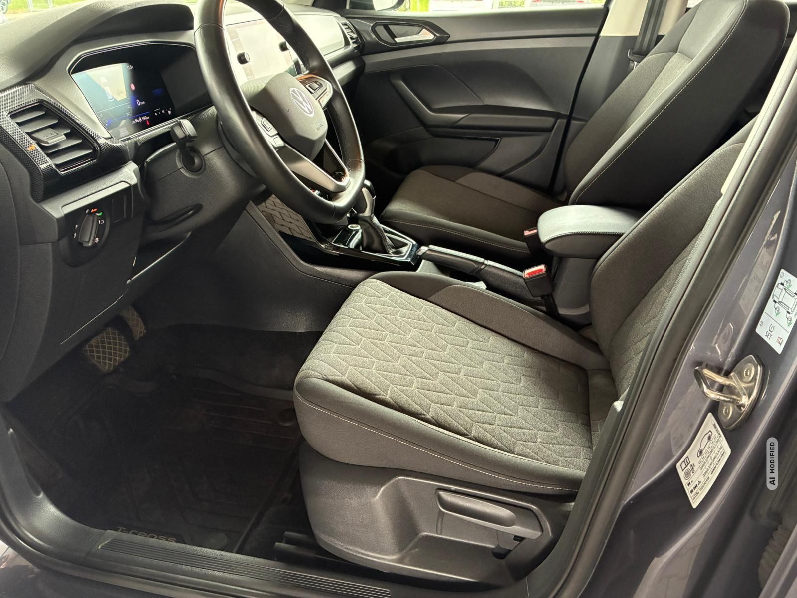 Volkswagen T-Cross Life 1.0 TSI DSG / Matrix-LED / ACC / Kamera / Shz vorne / Apple Carplay