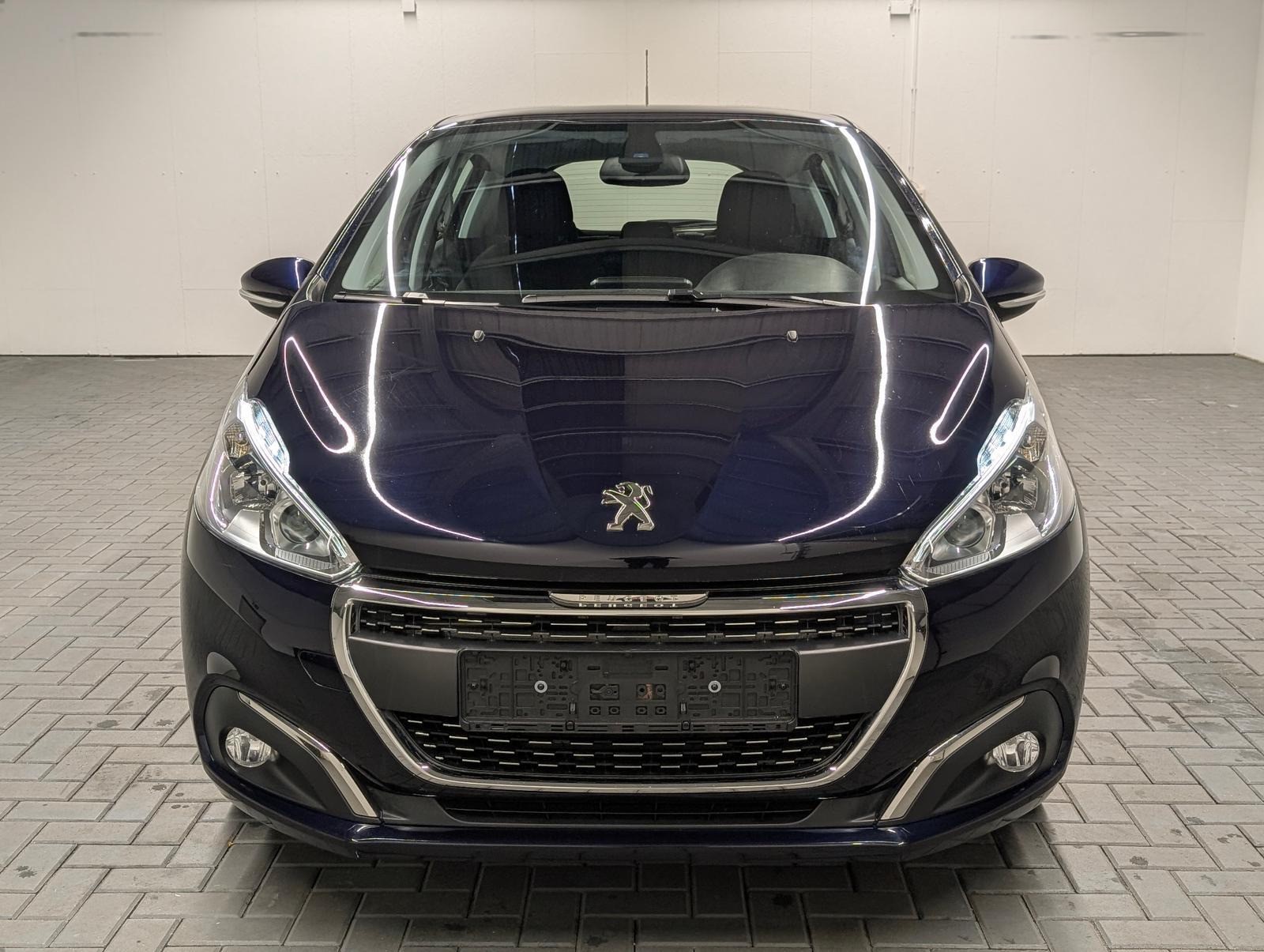 Peugeot 208 Allure Navi/Carplay/SHZ/PDC/Tempom./16-LM