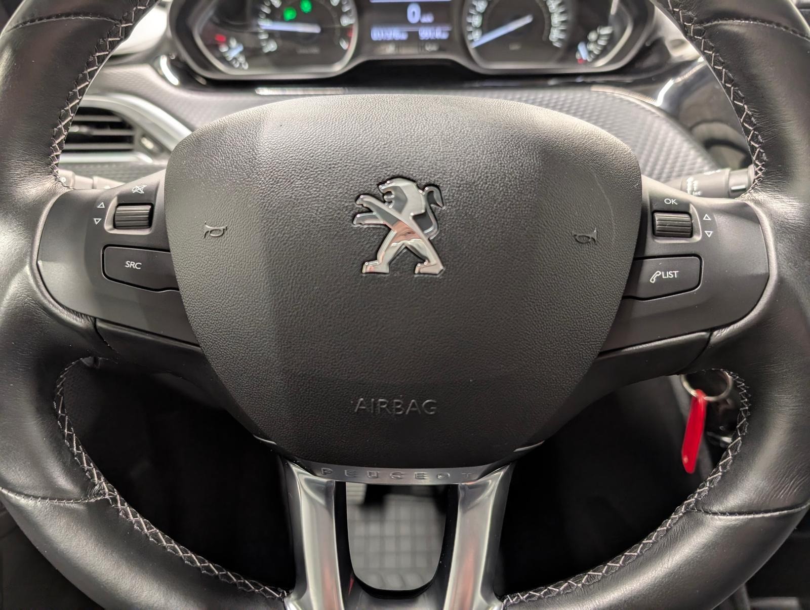 Peugeot 208 Allure Navi/Carplay/SHZ/PDC/Tempom./16-LM