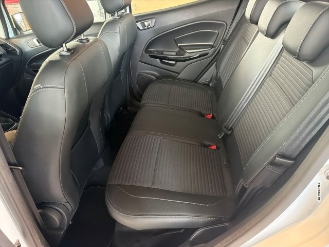 Ford EcoSport Titanium +RFK+M&S+SZH+PDC+TWA+LED+