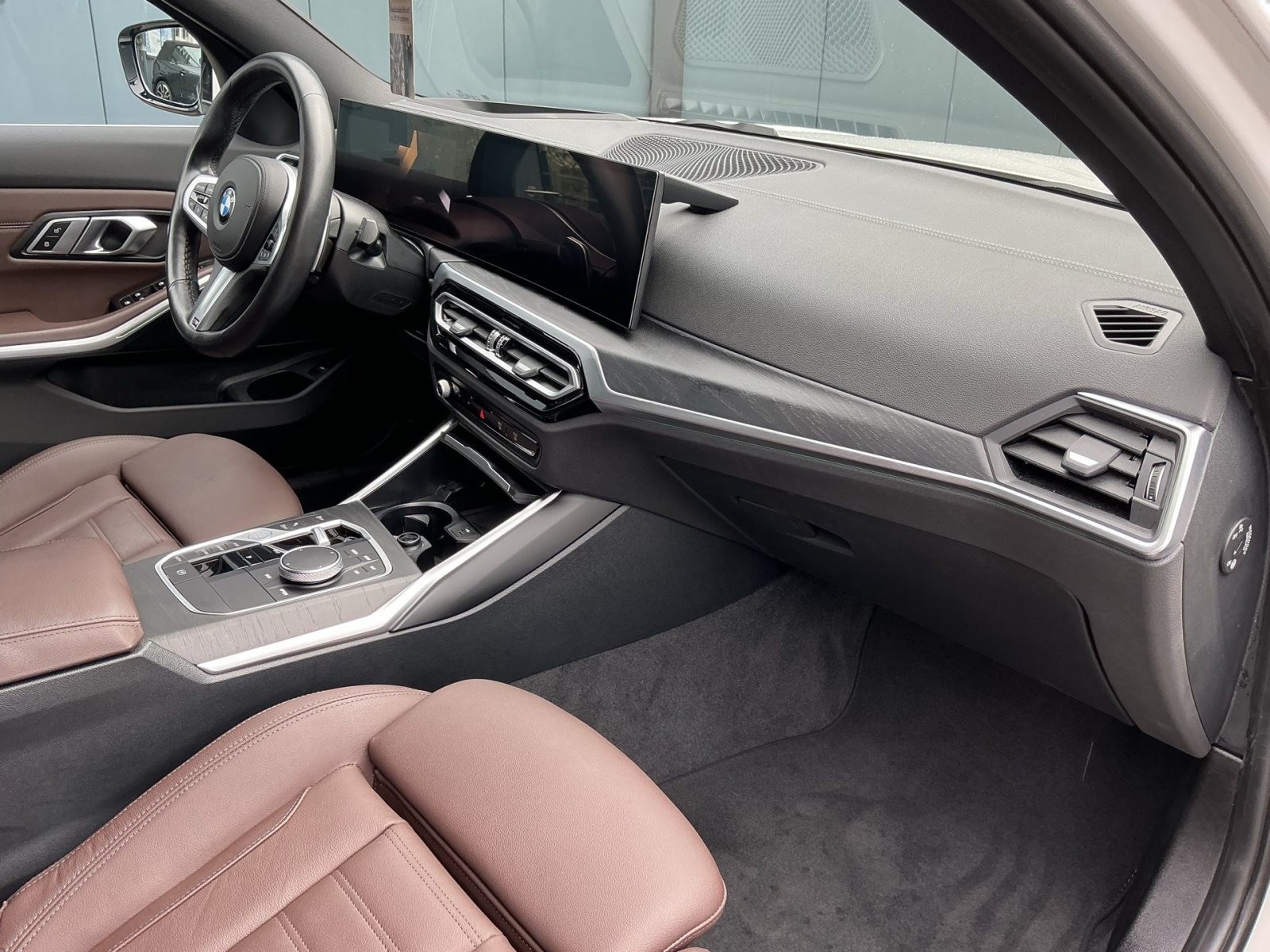 BMW 330 TOURING M SPORT LC PROF LEDER LORDOSE LED DAB