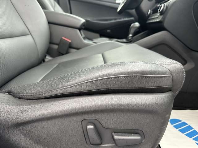 Hyundai Tucson Premium 2WD 