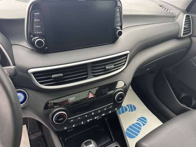 Hyundai Tucson Premium 2WD 